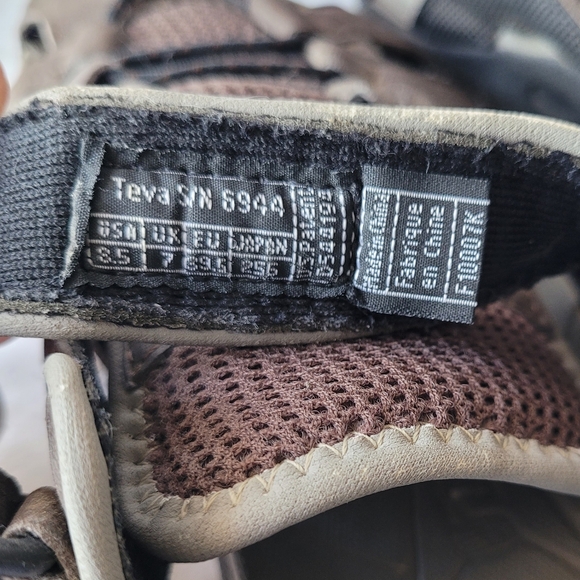 Teva Dozer II Dark Brown Women's Adventure Sandals SIZE 8.5 - Picture 8 of 8